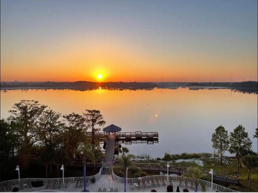 Huge Pool, Sunrise Lakeview 12Th Floor Near Disney Apartment Orlando Exterior photo